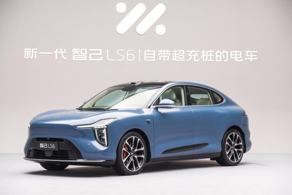 宏图优配 这个头等舱有点沉浸 静态体验新一代智己LS6