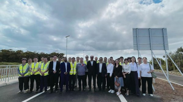 爱配投资 北京建工承建毛里求斯拉巴瑞思—贝松公路二期通车